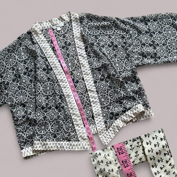 Coldwater Creek Size XL Kimono Black Cream Cardigan Geometric Floral Sheer Cape - Picture 8 of 9